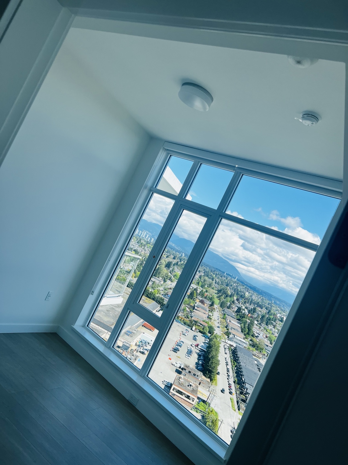 High-rise interior room with finished painting